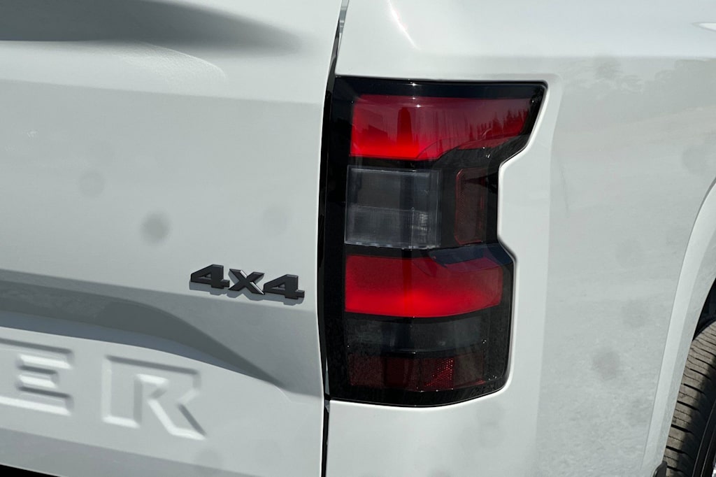 Thumbnail: 2026 Nissan Frontier - 33