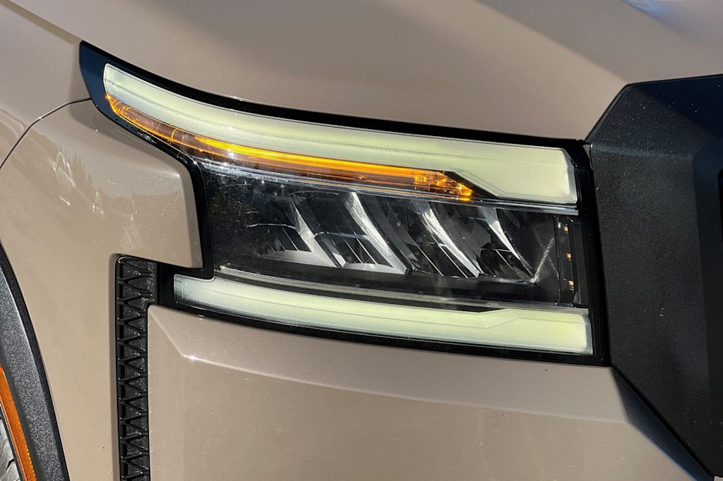 Thumbnail: 2023 Nissan Frontier - 33