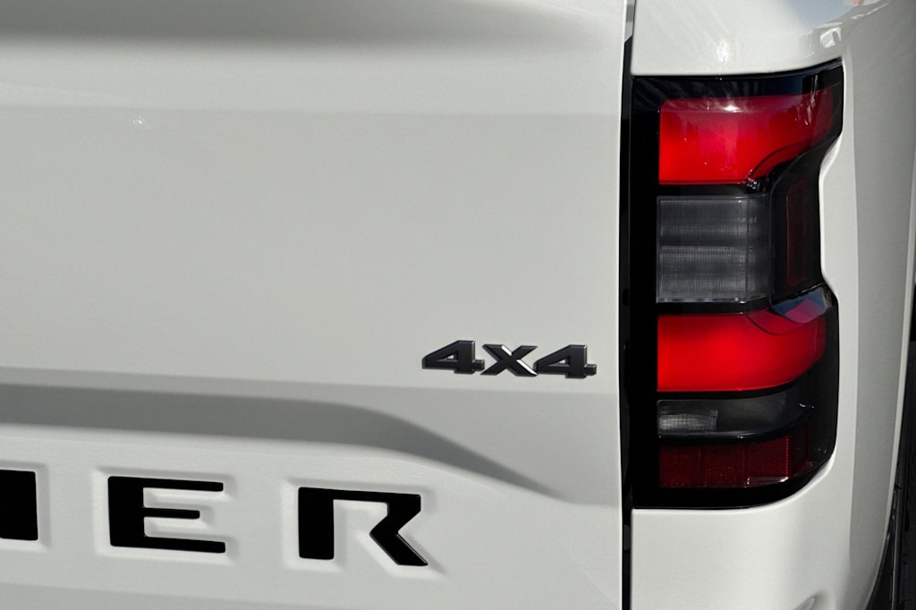 Thumbnail: 2026 Nissan Frontier - 29