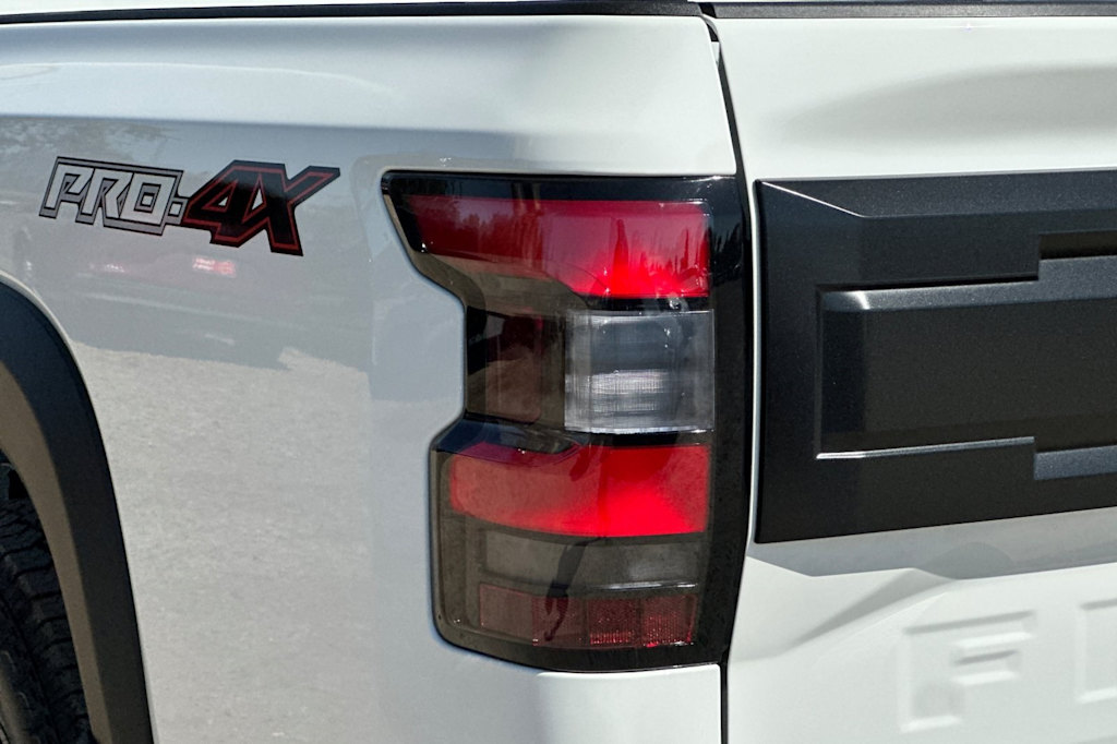 Thumbnail: 2026 Nissan Frontier - 30