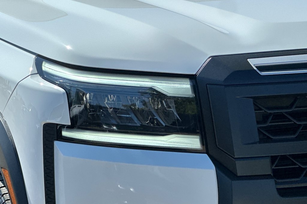 Thumbnail: 2026 Nissan Frontier - 29