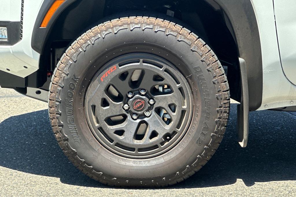 Thumbnail: 2026 Nissan Frontier - 8