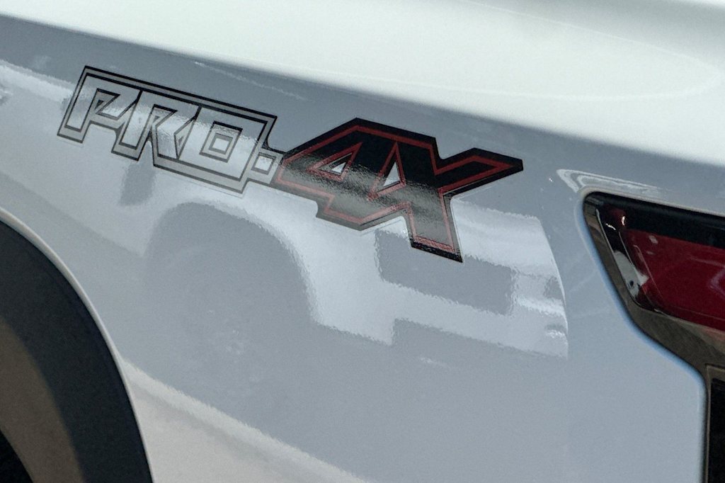 Thumbnail: 2026 Nissan Frontier - 7