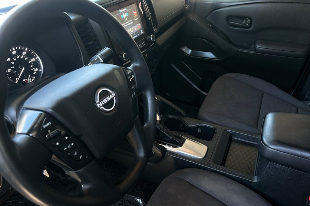 Thumbnail: 2024 Nissan Frontier - 9