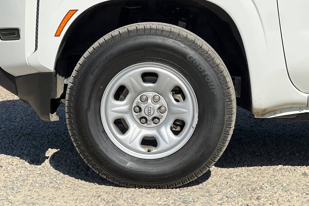 Thumbnail: 2024 Nissan Frontier - 8