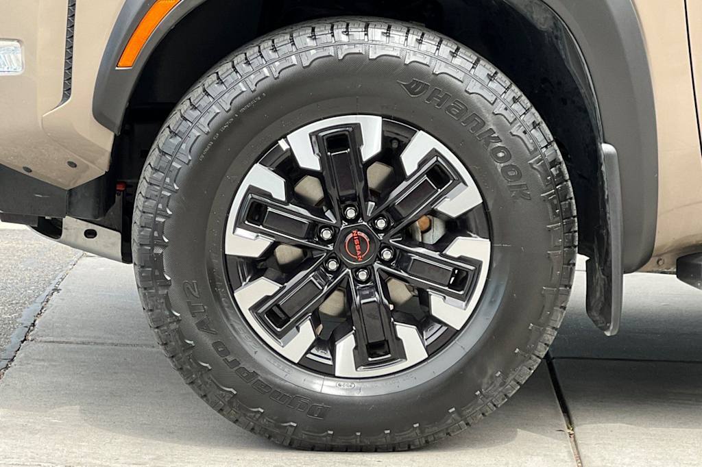 Thumbnail: 2023 Nissan Frontier - 8