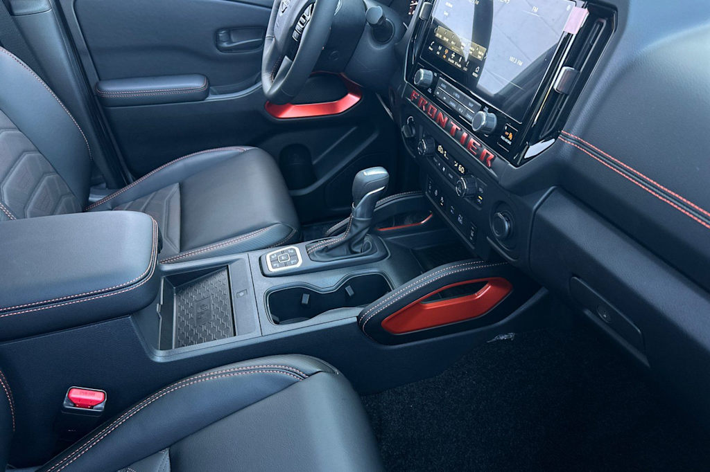 2026 Nissan Frontier PRO-4X - Photo 10
