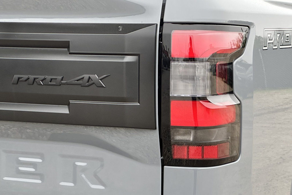 Thumbnail: 2026 Nissan Frontier - 22