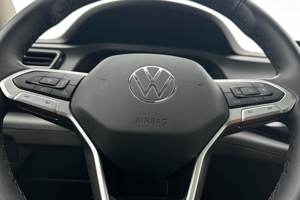 Thumbnail: 2025 Volkswagen Atlas - 30