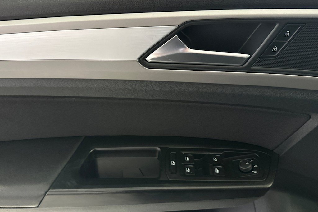 Thumbnail: 2021 Volkswagen Atlas - 21