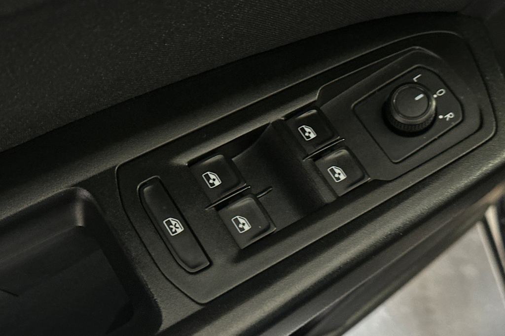 Thumbnail: 2021 Volkswagen Atlas - 22