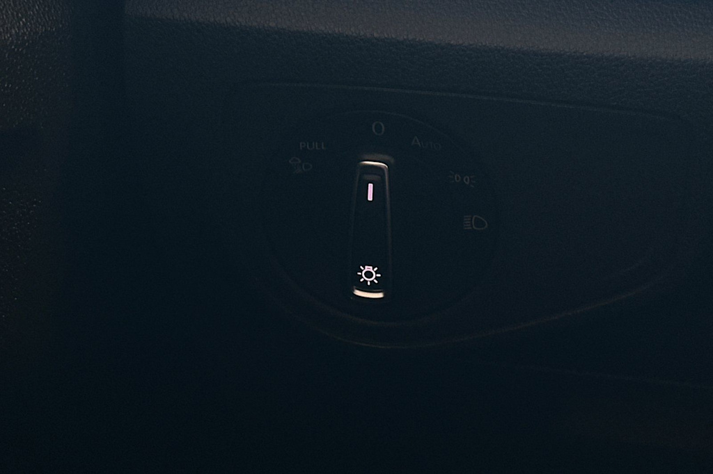 Thumbnail: 2021 Volkswagen Atlas - 31