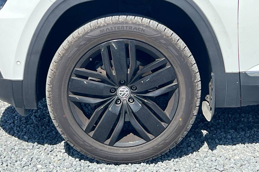 Thumbnail: 2018 Volkswagen Atlas - 8