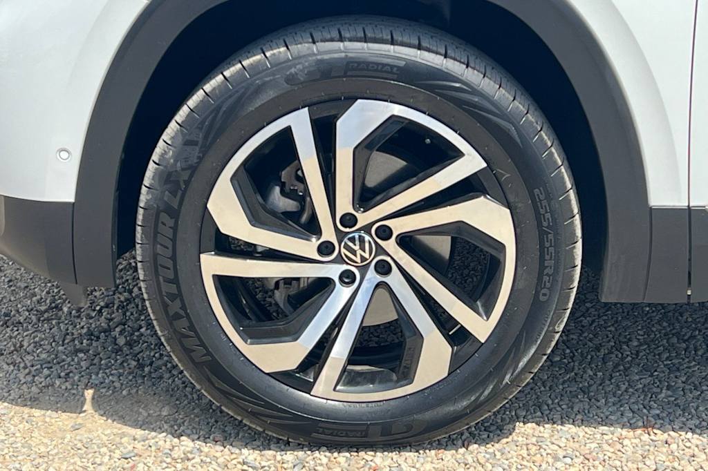Thumbnail: 2021 Volkswagen Atlas - 8