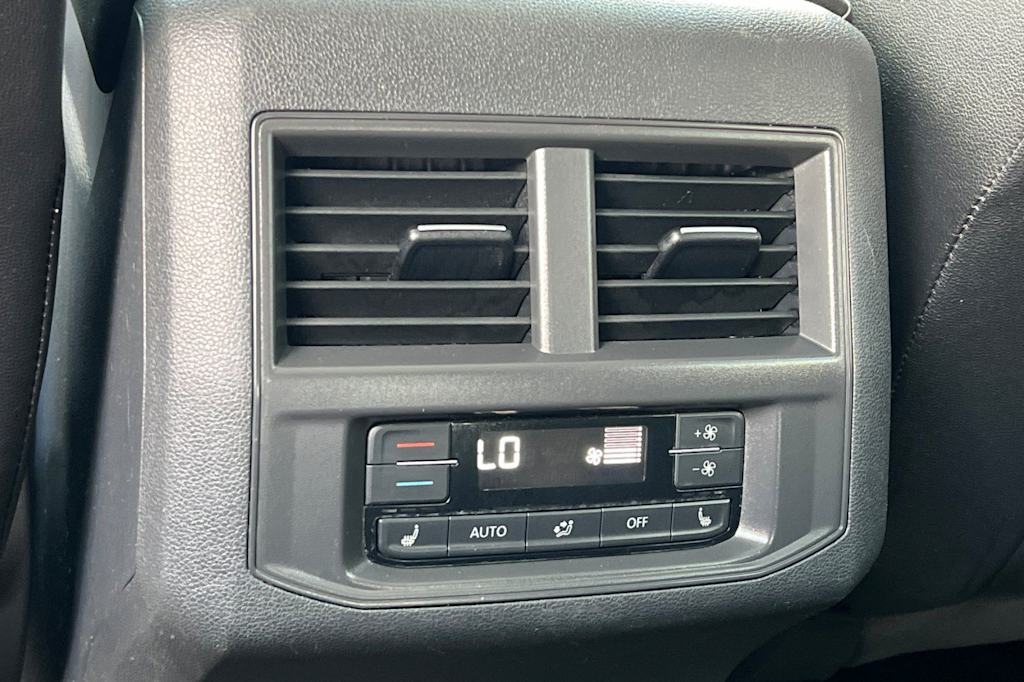 Thumbnail: 2021 Volkswagen Atlas - 25