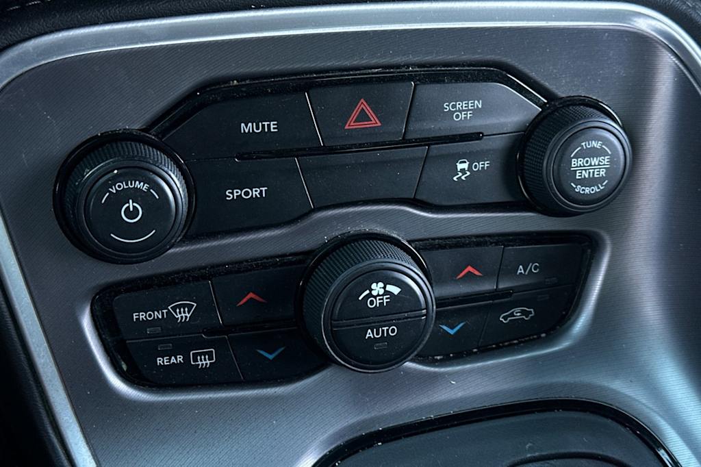 Thumbnail: 2019 Dodge Challenger - 25