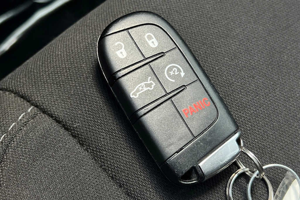 Thumbnail: 2019 Dodge Challenger - 16