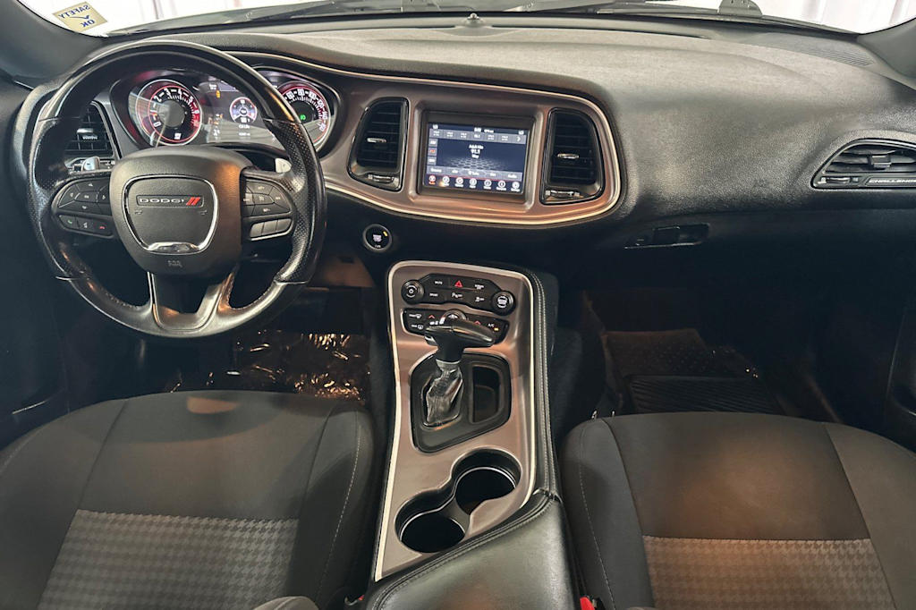 Thumbnail: 2022 Dodge Challenger - 2