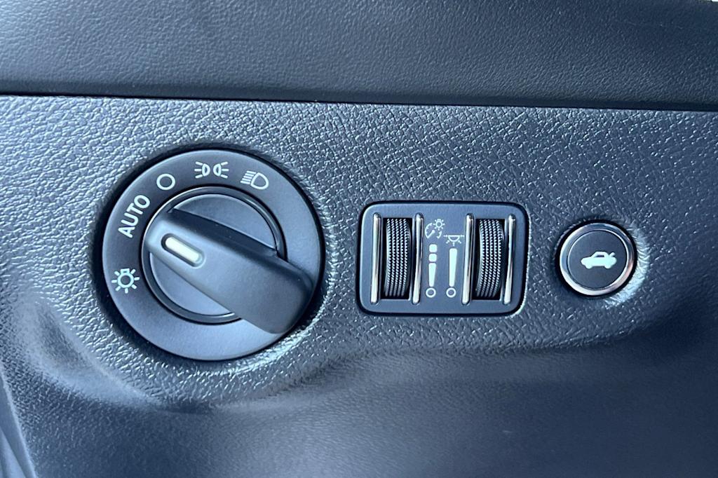 Thumbnail: 2023 Dodge Challenger - 33