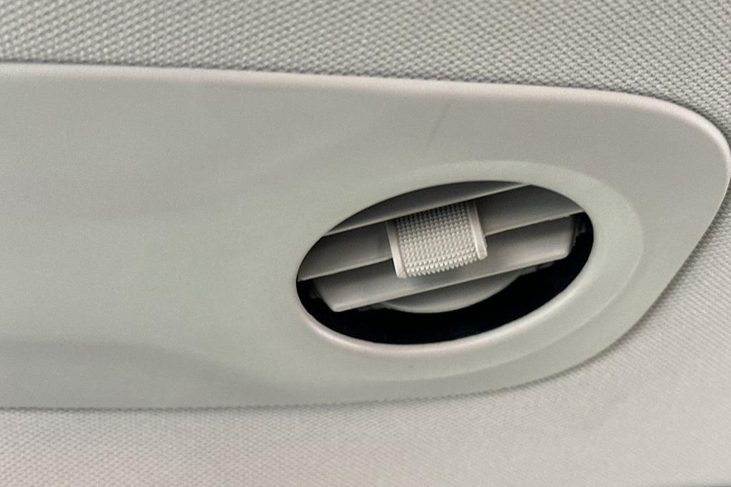 Thumbnail: 2022 Chrysler Pacifica - 28