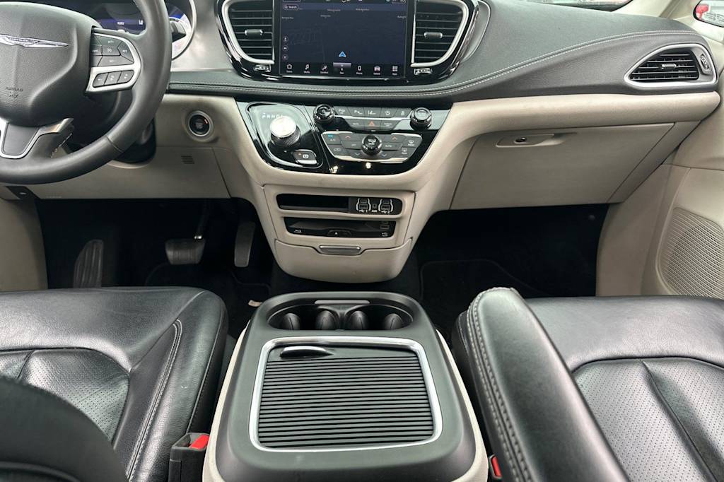 Thumbnail: 2022 Chrysler Pacifica - 2