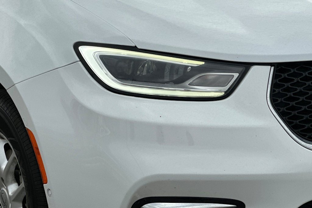 Thumbnail: 2022 Chrysler Pacifica - 30