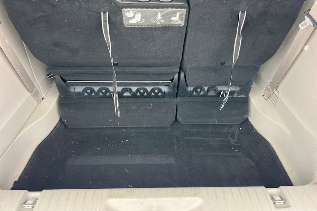 Thumbnail: 2017 Chrysler Pacifica - 16