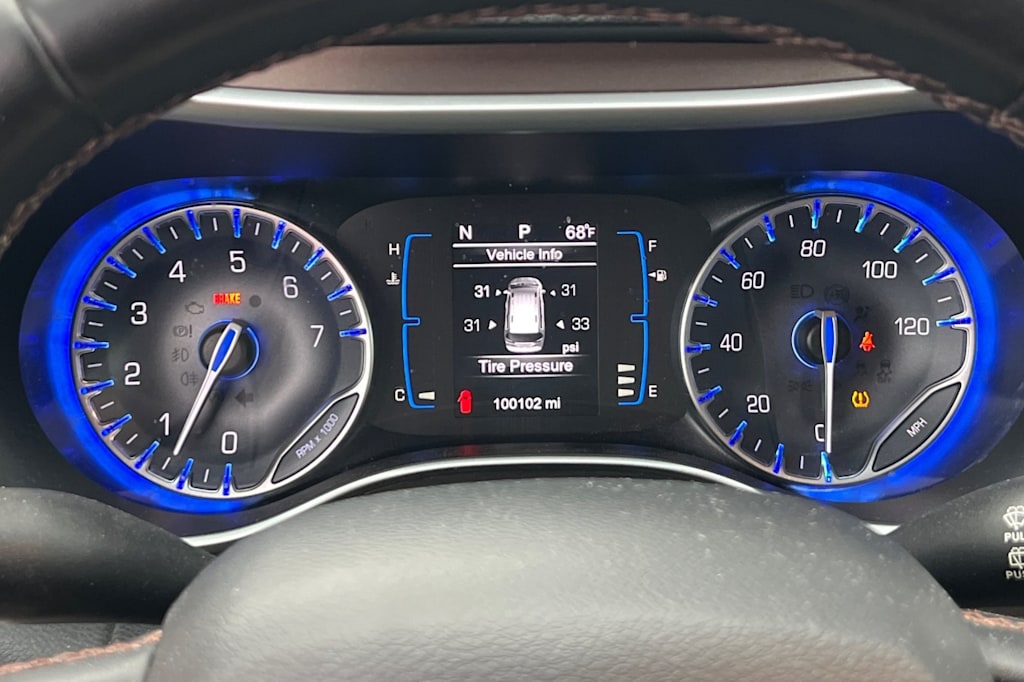 Thumbnail: 2017 Chrysler Pacifica - 31