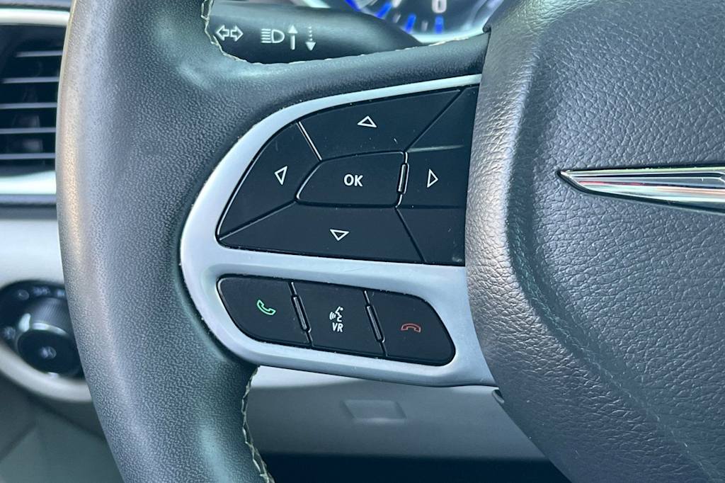 Thumbnail: 2024 Chrysler Pacifica - 33