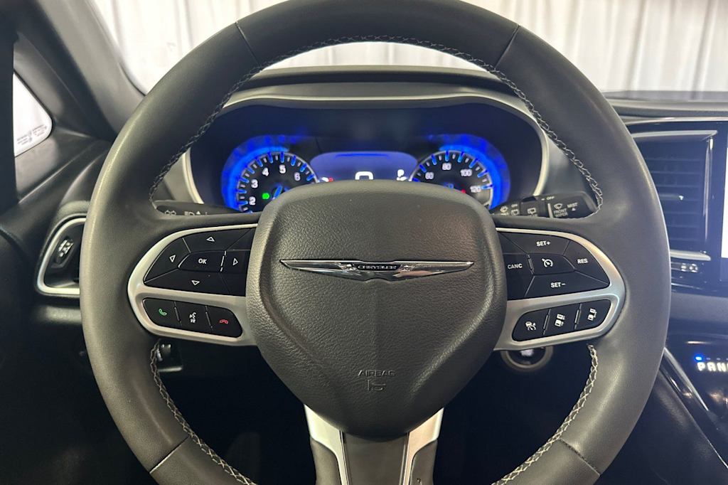 Thumbnail: 2025 Chrysler Pacifica - 28