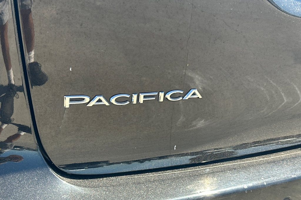 Thumbnail: 2025 Chrysler Pacifica - 7