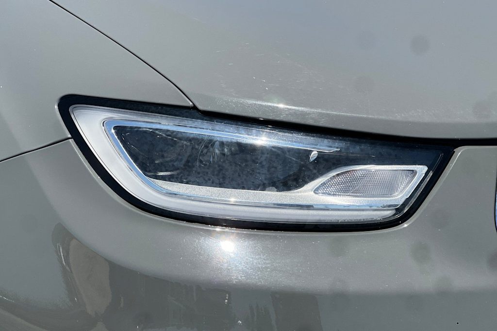 Thumbnail: 2023 Chrysler Pacifica - 34