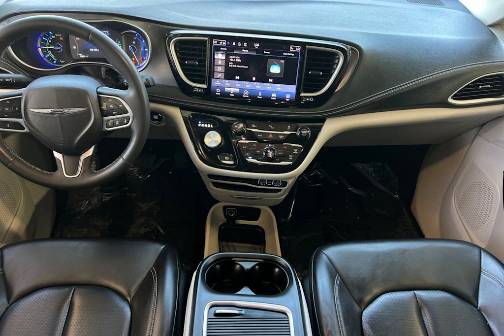 Thumbnail: 2023 Chrysler Pacifica - 2
