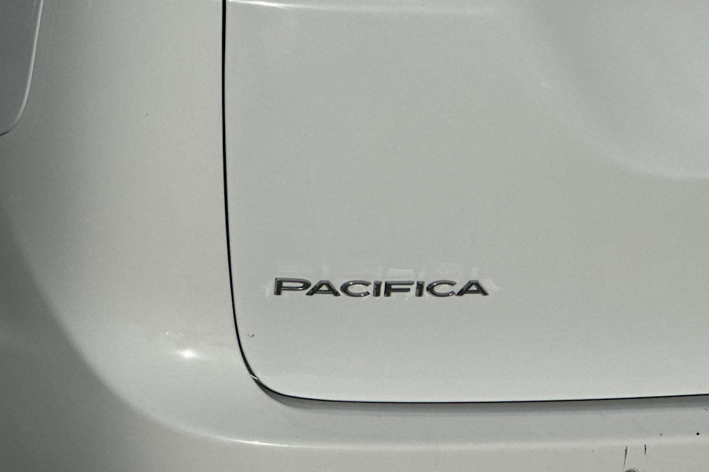 Thumbnail: 2023 Chrysler Pacifica - 37