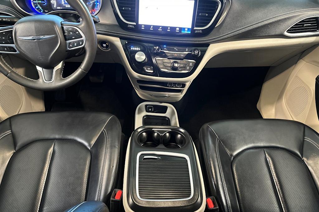 Thumbnail: 2023 Chrysler Pacifica - 2