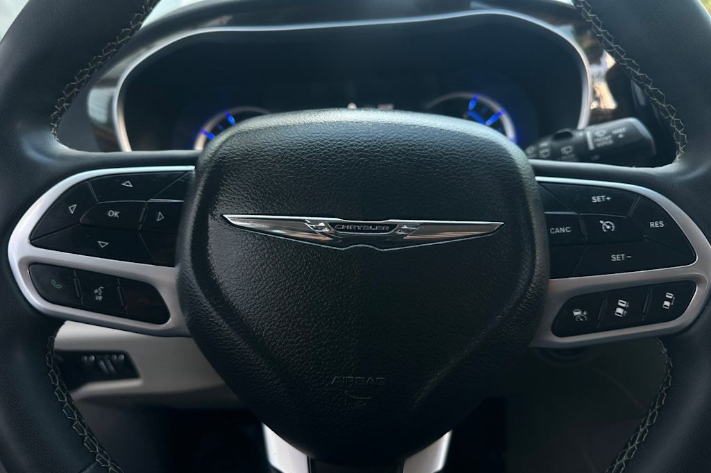 Thumbnail: 2023 Chrysler Pacifica - 29
