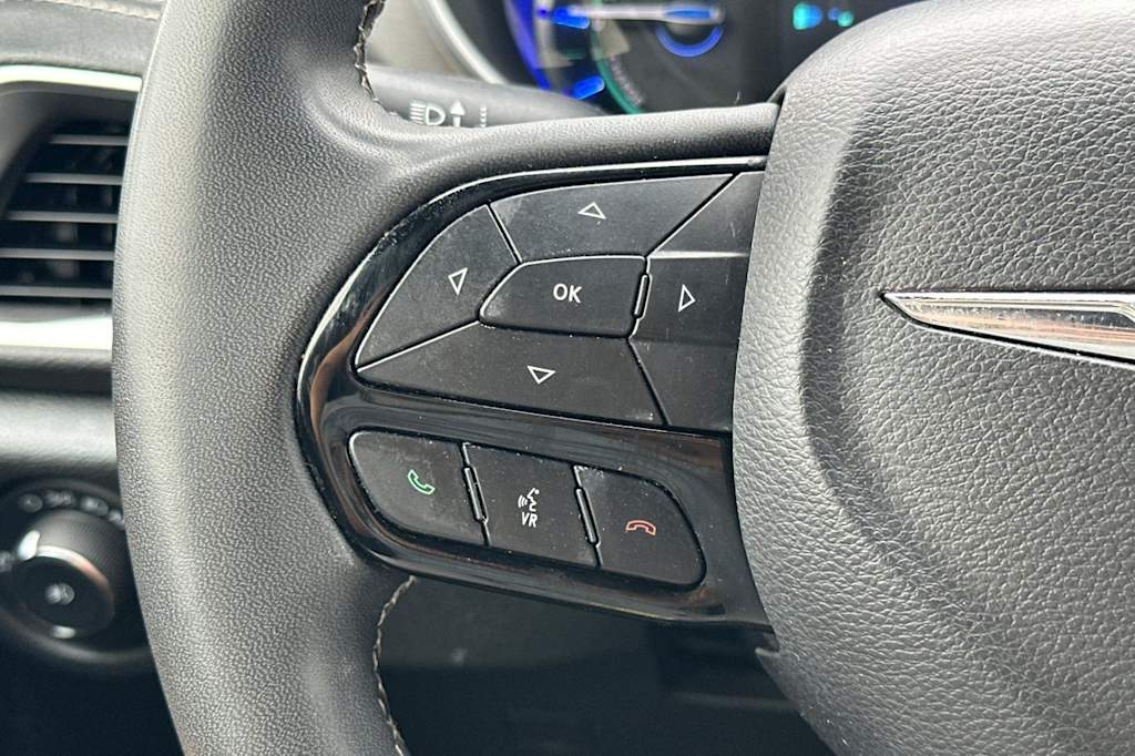 Thumbnail: 2022 Chrysler Pacifica - 33