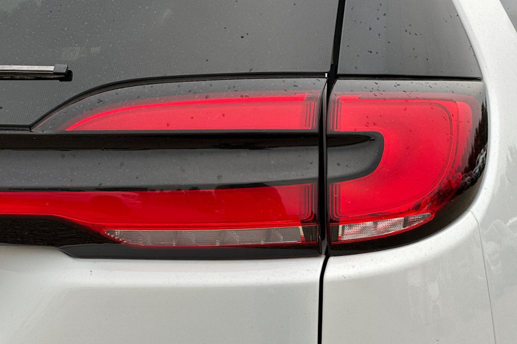 Thumbnail: 2022 Chrysler Pacifica - 37