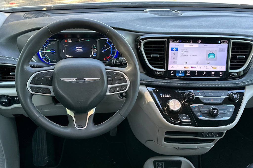 Thumbnail: 2024 Chrysler Pacifica - 11