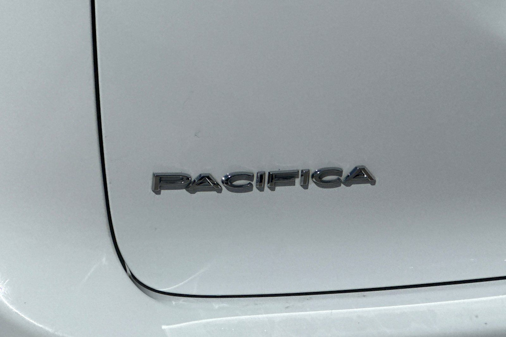 Thumbnail: 2024 Chrysler Pacifica - 37