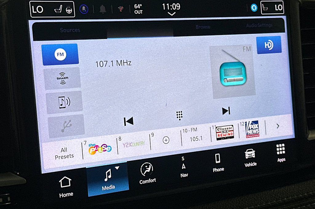 Thumbnail: 2024 Chrysler Pacifica - 24