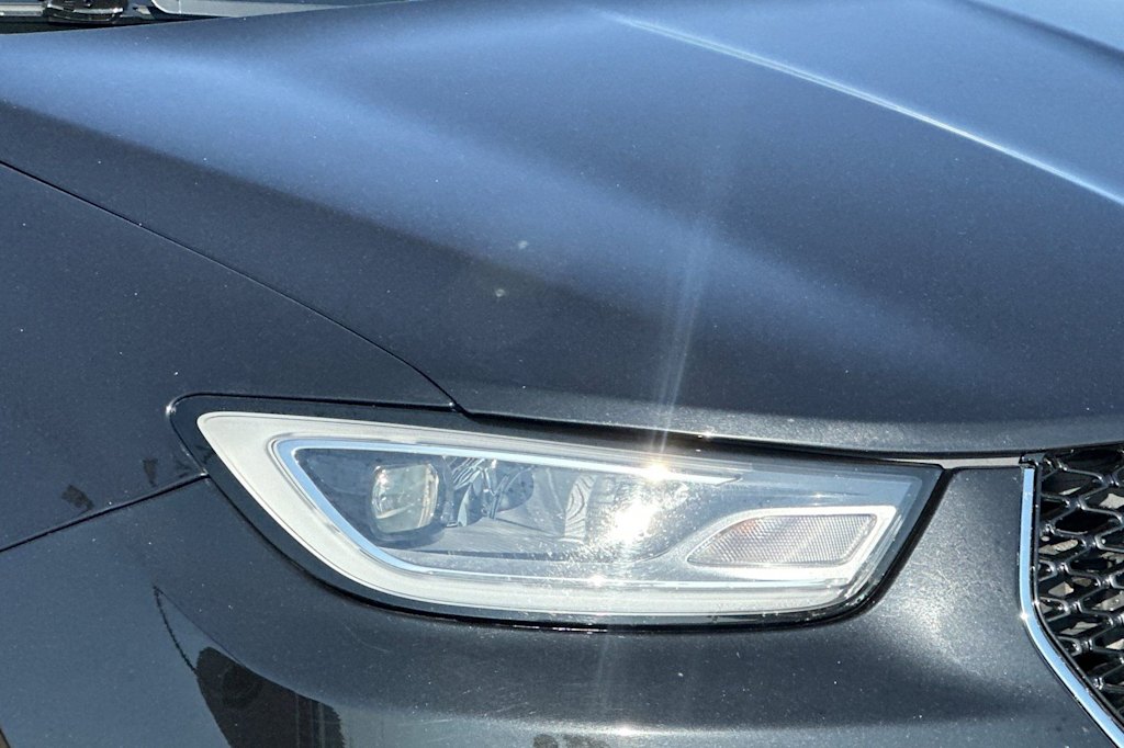 Thumbnail: 2023 Chrysler Pacifica - 36