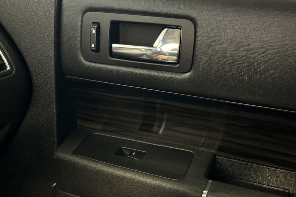 Thumbnail: 2014 Ford Flex - 25