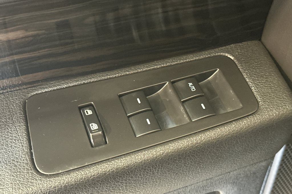 Thumbnail: 2014 Ford Flex - 23