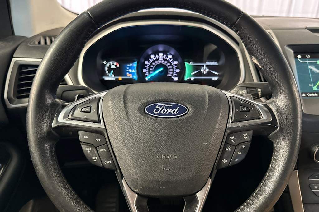 Thumbnail: 2018 Ford Edge - 27