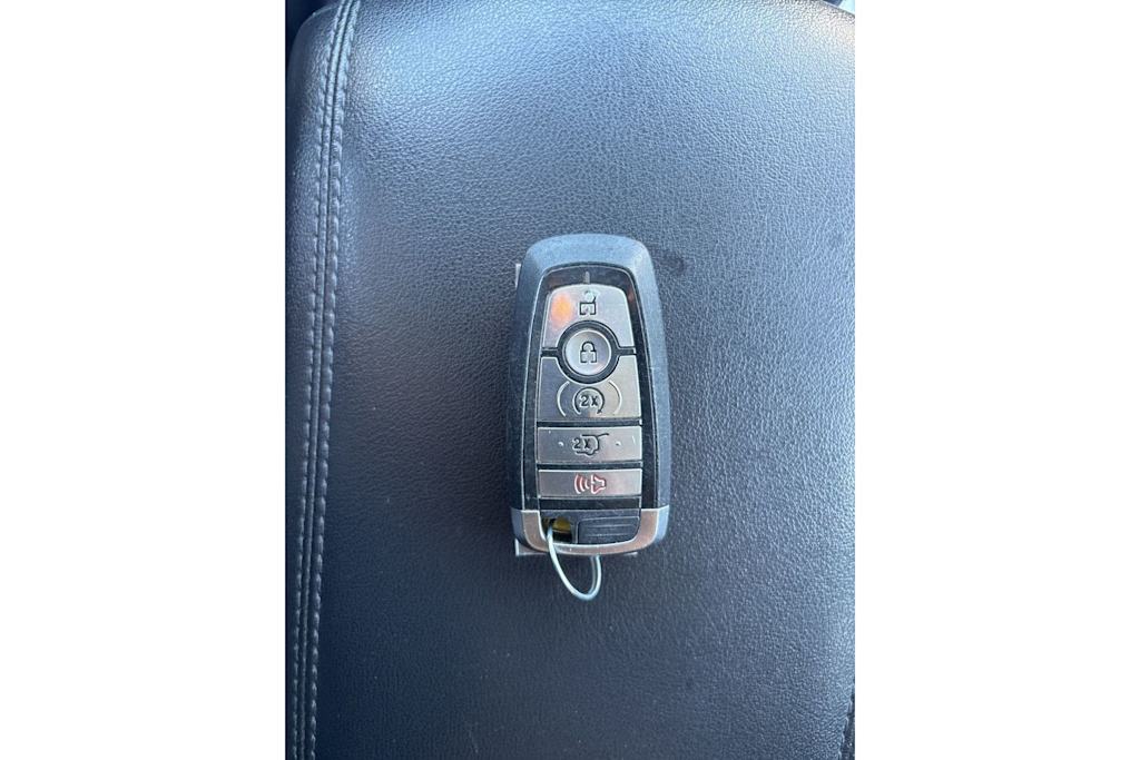 Thumbnail: 2022 Ford Edge - 16