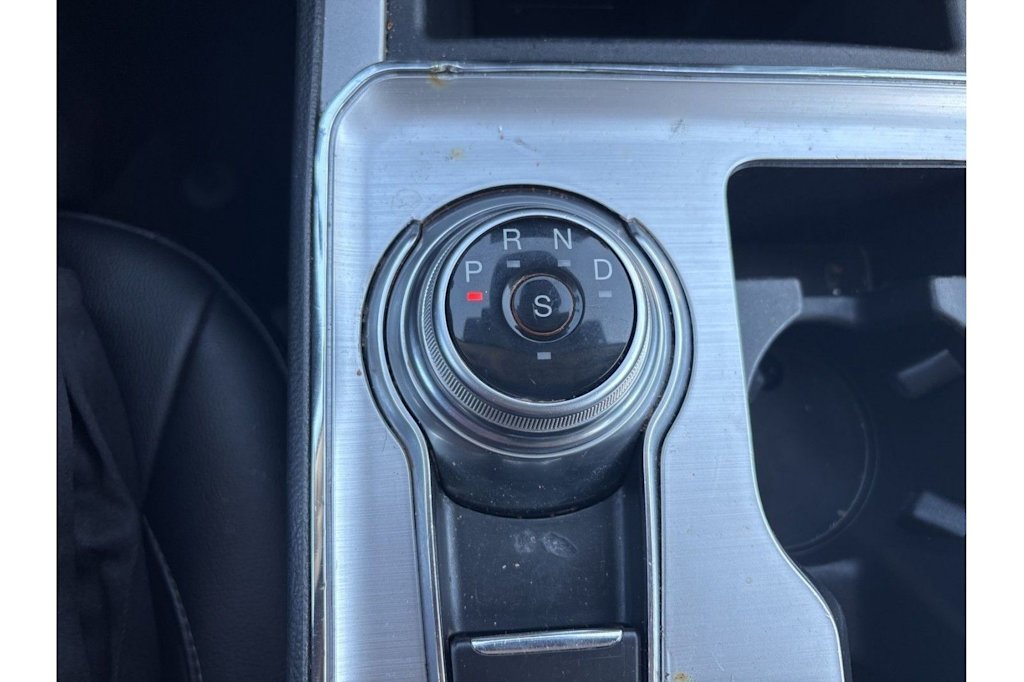 Thumbnail: 2022 Ford Edge - 14