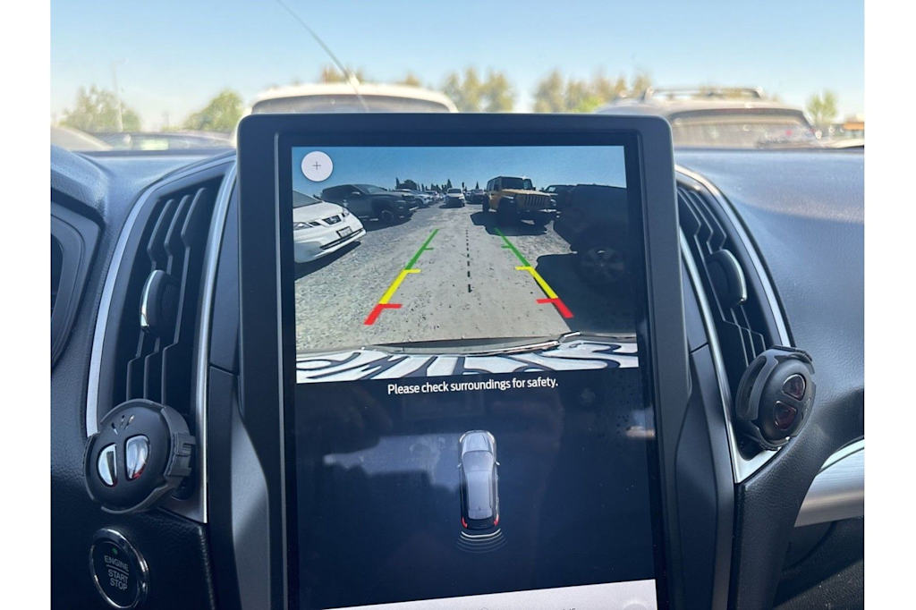 Thumbnail: 2022 Ford Edge - 22