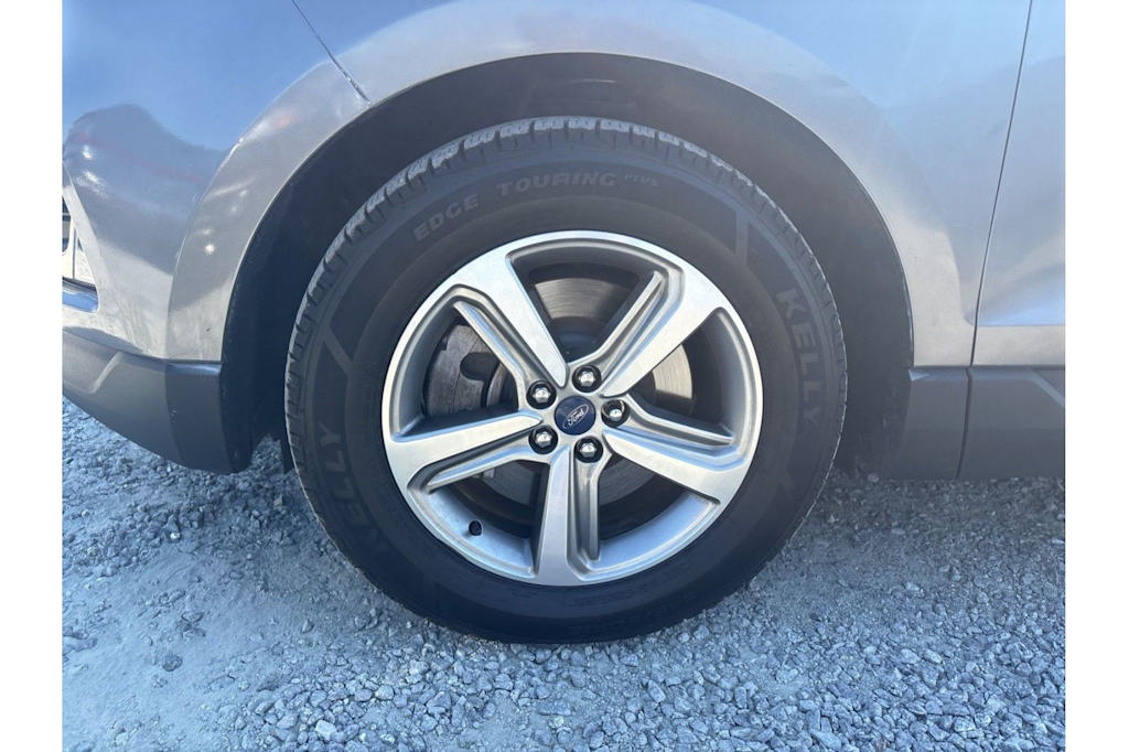 Thumbnail: 2022 Ford Edge - 8