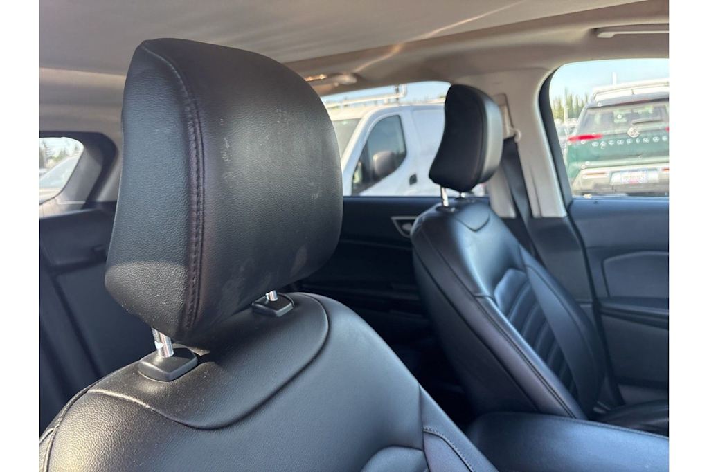 Thumbnail: 2022 Ford Edge - 21